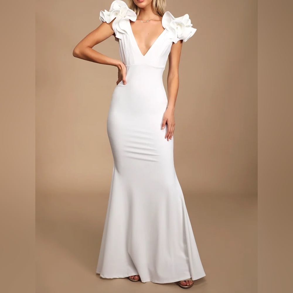 White maxi dress